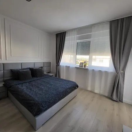 Iris Cozy Flat 25 Apartment Alba Iulia Exterior photo
